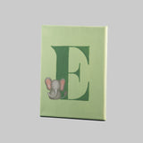 tela verde con iniziale E + elefante